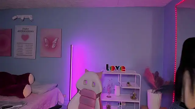 Rachel Wren online show from 06/10/26, 07:35