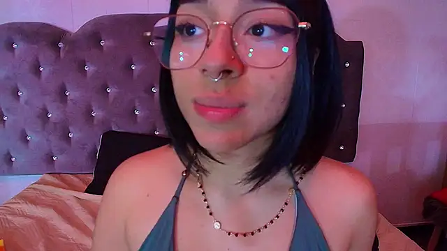 Snapshot of Amarantha_rosse chatting on 04/18/26, 07:58 Amarantha rosse online show from 04/18/26, 07:58