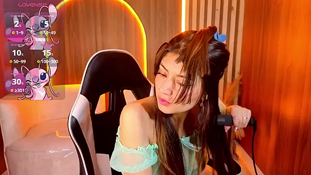 Lia queen tx online show from 04/22/26, 02:58