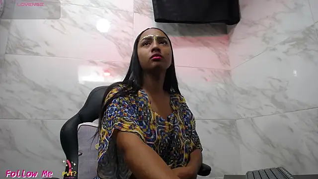 shakti moumita online show from 06/18/26, 12:42