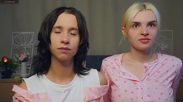 Snapshot of LatiaBlind chatting on 03/16/26, 08:02 LatiaBlind online show from 03/16/26, 08:02