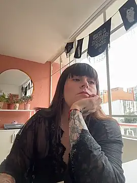 Snapshot of MidnightHearts chatting on 03/31/26, 02:50 MidnightHearts online show from 03/31/26, 02:50