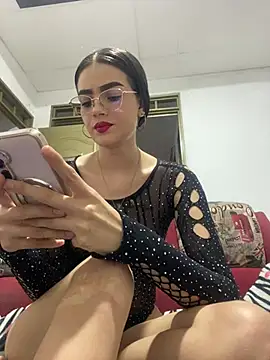 isabella-hot12 online show from 03/28/26, 11:37