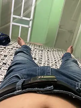 Snapshot of cutolamne chatting on 03/27/26, 01:22 cutolamne online show from 03/27/26, 01:22