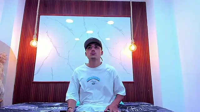 Hadrian Torres online show from 03/16/26, 12:53