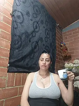 Snapshot of Alexandrina chatting on 05/01/26, 12:04 Alexandrina online show from 05/01/26, 12:04