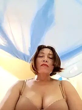 Lyly22x online show from 03/31/26, 10:15