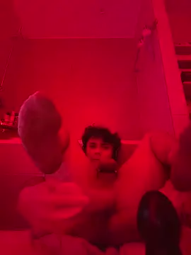 Snapshot of ccpzss chatting on 03/12/26, 10:21 ccpzss online show from 03/12/26, 10:21