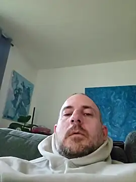 Snapshot of dufatcock chatting on 04/01/26, 11:00 dufatcock online show from 04/01/26, 11:00