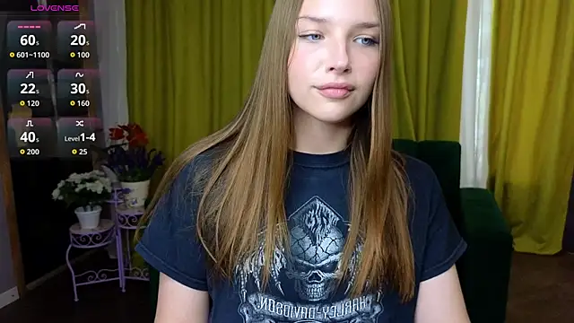 Snapshot of DariaAngels chatting on 06/17/26, 11:34 DariaAngels online show from 06/17/26, 11:34