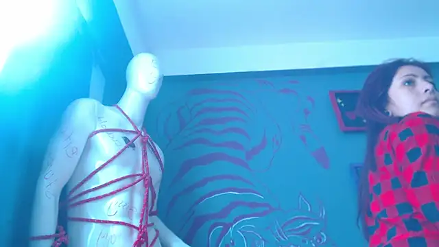 Regina Iris online show from 05/17/26, 06:26