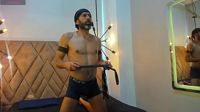 Snapshot of Jorge_Perezz chatting on 03/30/26, 02:29 Jorge Perezz online show from 03/30/26, 02:29