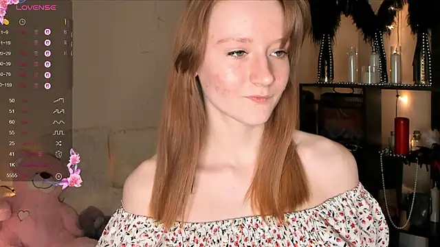 Snapshot of MalloryGray chatting on 03/24/26, 02:22 MalloryGray online show from 03/24/26, 02:22