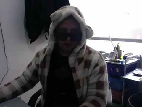 Snapshot of dayanadavid chatting on 04/29/26, 02:32 dayanadavid online show from 04/29/26, 02:32