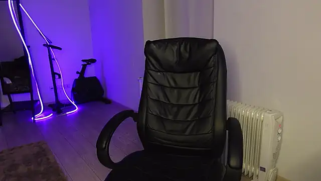 Snapshot of Nicky_Diam chatting on 03/21/26, 08:56 Nicky Diam online show from 03/21/26, 08:56