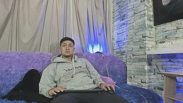 NoahAndBunny online show from 05/15/26, 11:50