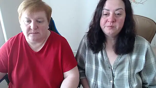 Snapshot of Lindy-Jeanie chatting on 03/26/26, 09:37 Lindy-Jeanie online show from 03/26/26, 09:37