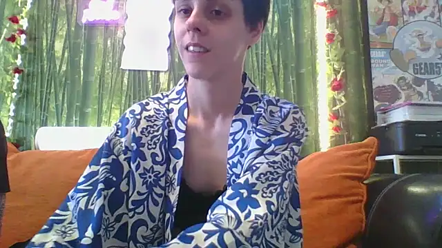 Girls26x online show from 04/07/26, 01:00