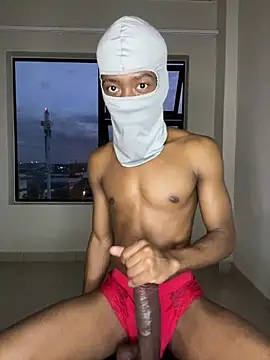 Snapshot of RoyaltyRox chatting on 03/29/26, 04:29 RoyaltyRox online show from 03/29/26, 04:29