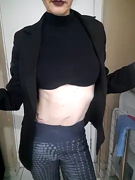 pimentinha02 online show from 05/17/26, 06:48