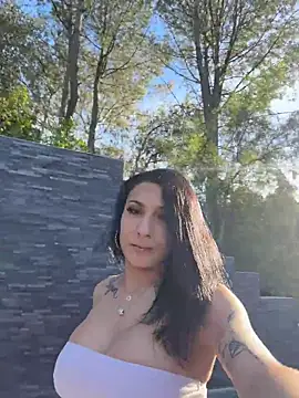 Snapshot of FerrariFrench chatting on 02/25/26, 12:09 FerrariFrench online show from 02/25/26, 12:09