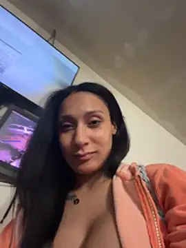 Snapshot of FerrariFrench chatting on 03/04/26, 04:07 FerrariFrench online show from 03/04/26, 04:07