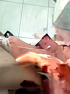 Snapshot of gabry21e5 chatting on 04/07/26, 10:15 gabry21e5 online show from 04/07/26, 10:15