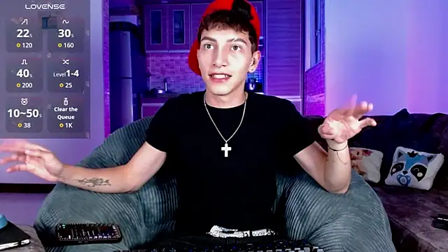 Snapshot of tiam_muller_fenix chatting on 06/19/26, 11:19 tiam muller fenix online show from 06/19/26, 11:19