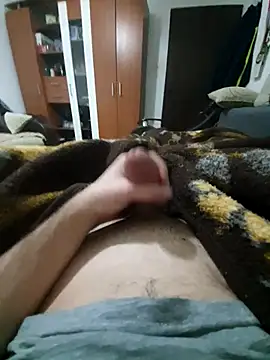 Snapshot of gaybalkan06 chatting on 03/14/26, 09:53 gaybalkan06 online show from 03/14/26, 09:53