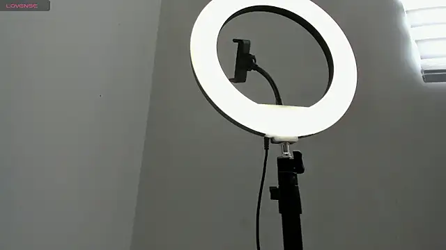 thiago bigcock 1 online show from 05/06/26, 06:35