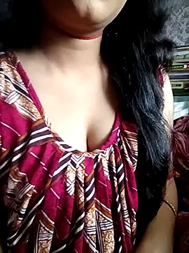 Snapshot of tina2005 chatting on 03/17/26, 10:40 tina2005 online show from 03/17/26, 10:40