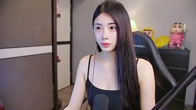 XiaoYuBao- online show from 05/25/26, 04:13