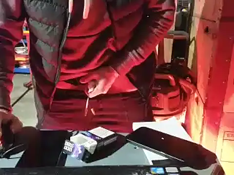 Snapshot of Richifun1111 chatting on 01/06/25, 08:28 Richifun1111 online show from 01/06/25, 08:28