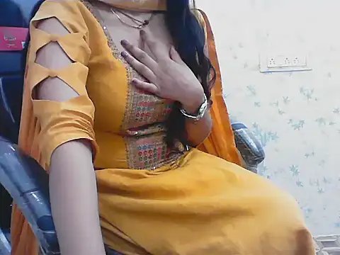 Snapshot of ragini_bby chatting on 03/21/26, 05:12 ragini bby online show from 03/21/26, 05:12