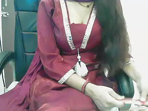 Snapshot of ragini_bby chatting on 06/18/26, 04:35 ragini bby online show from 06/18/26, 04:35