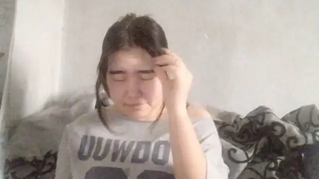 CuteAngell online show from 04/04/26, 08:56