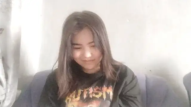 CuteAngell online show from 04/12/26, 09:14