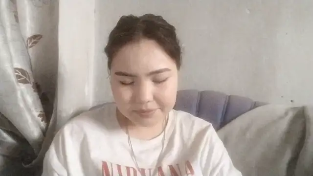 CuteAngell online show from 04/18/26, 09:02