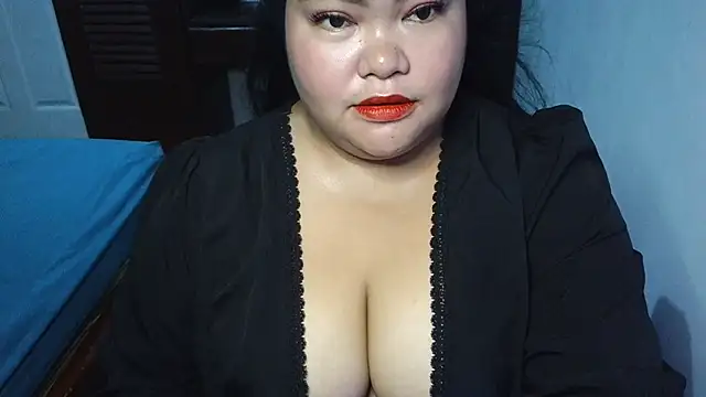 Snapshot of prettycarla_ chatting on 07/19/26, 11:41 prettycarla online show from 07/19/26, 11:41