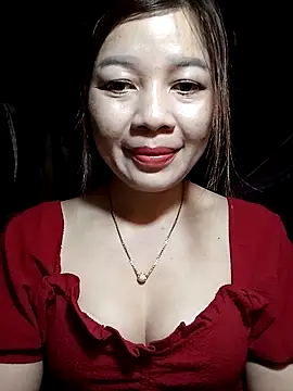 Yiyi102300 online show from 04/04/26, 01:08
