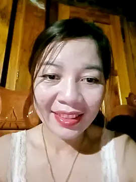 Yiyi102300 online show from 04/13/26, 12:54