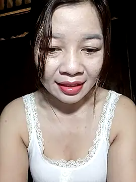 Yiyi102300 online show from 04/27/26, 11:47