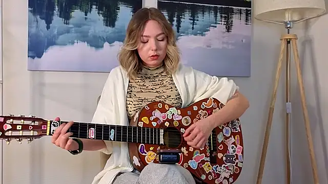 Snapshot of DottyTaliaferro chatting on 03/18/26, 08:17 DottyTaliaferro online show from 03/18/26, 08:17