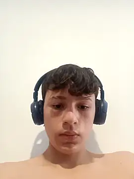 Snapshot of fercho_steel_twink chatting on 03/23/26, 04:55 fercho steel twink online show from 03/23/26, 04:55