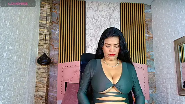 AishaCambell  online show from 05/13/26, 10:12
