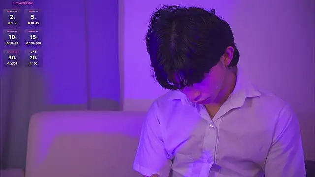 Snapshot of angel_yuhogg chatting on 03/21/26, 08:19 angel yuhogg online show from 03/21/26, 08:19