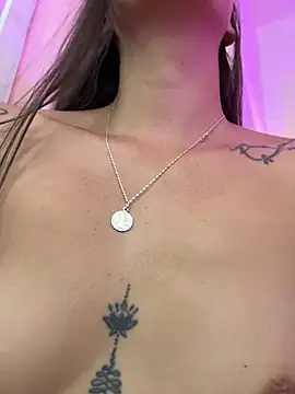 AliciaRoux online show from 06/25/26, 07:18