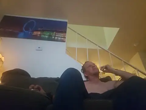 Snapshot of yourMasterisBored chatting on 07/02/26, 03:23 yourMasterisBored online show from 07/02/26, 03:23