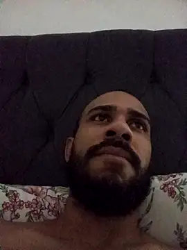 Snapshot of Casalseduz26 chatting on 03/25/26, 05:52 Casalseduz26 online show from 03/25/26, 05:52