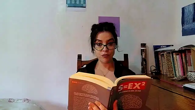 Snapshot of Spicy_girrrl chatting on 03/24/26, 05:29 Spicy girrrl online show from 03/24/26, 05:29